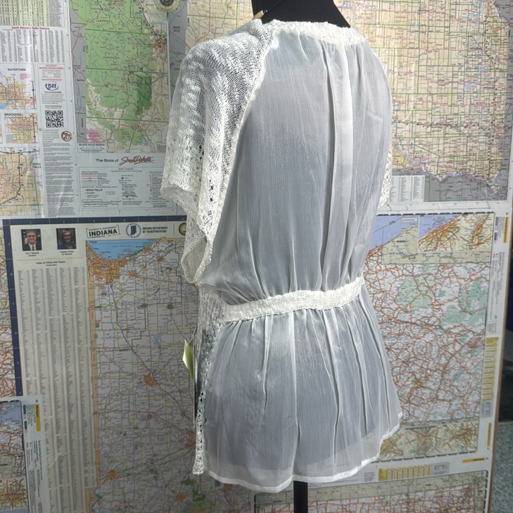 Press Lacy Knit Women's Short-Sleeved Gathered-Waist Button Vest - Picture 8 of 9